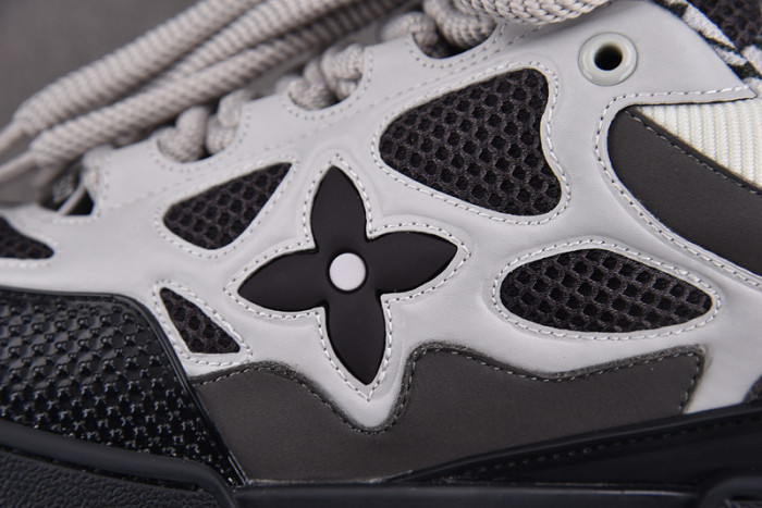 lv snekaers 112