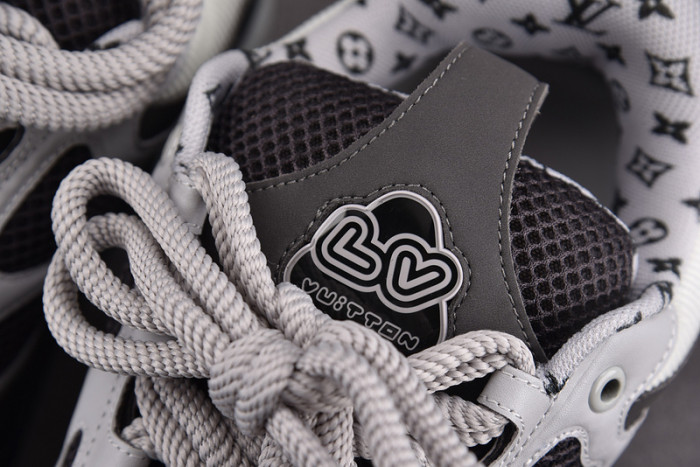lv snekaers 112