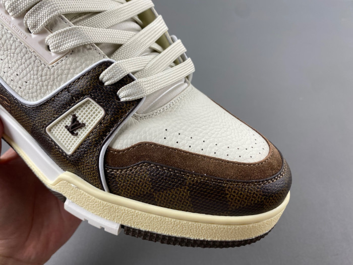 lv snekaers 109