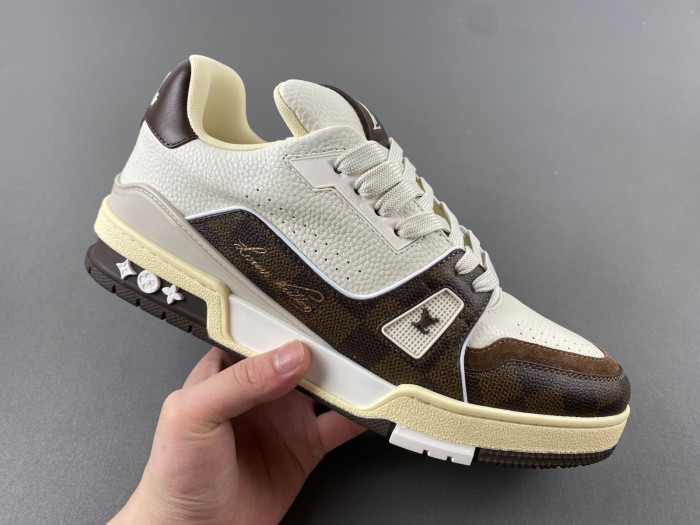 lv snekaers 109