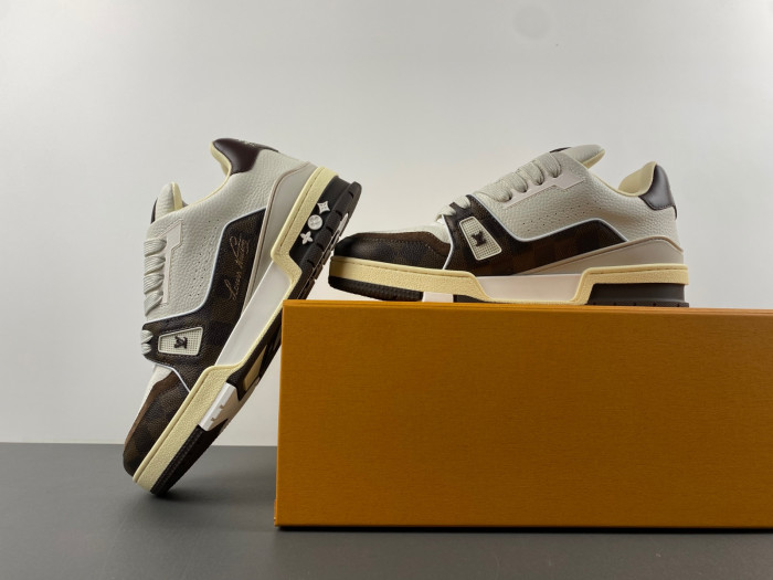 lv snekaers 109