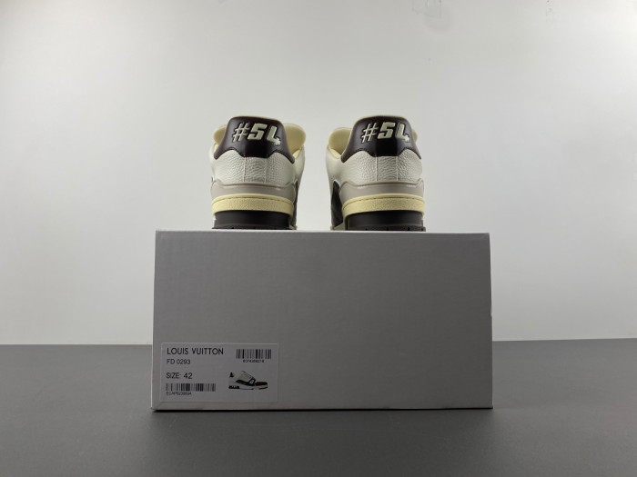 lv snekaers 109