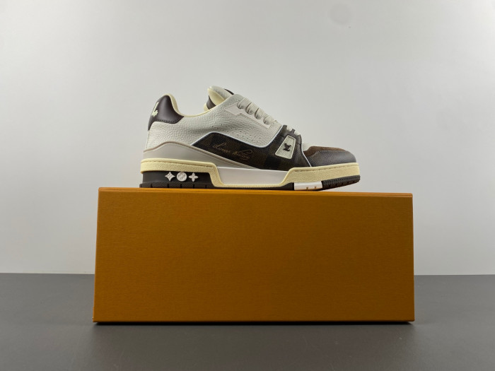 lv snekaers 109