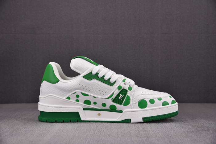 lv snekaers 76