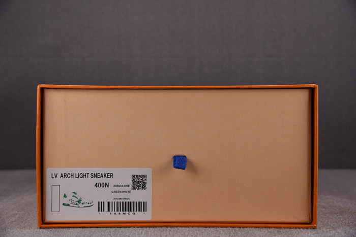 lv snekaers 76