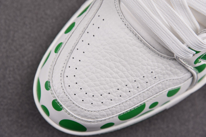 lv snekaers 76