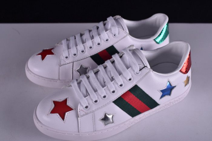 g**i ace embroidered low-top sneaker with colorful stars 431942-a38g1