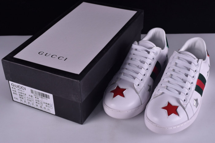 g**i ace embroidered low-top sneaker with colorful stars 431942-a38g1