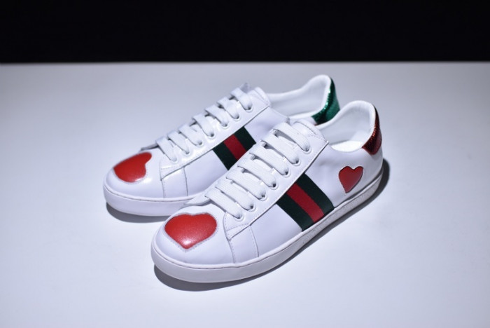 g**i ace embroidered low-top sneaker with red heart womens