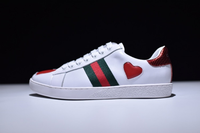 g**i ace embroidered low-top sneaker with red heart womens
