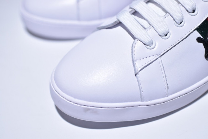 g**i ace embroidered low-top sneaker with ladybird