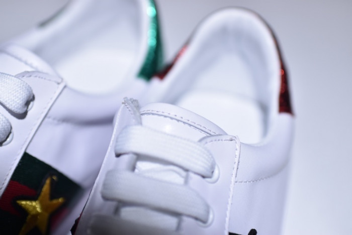 g**i ace embroidered low-top sneaker with ladybird