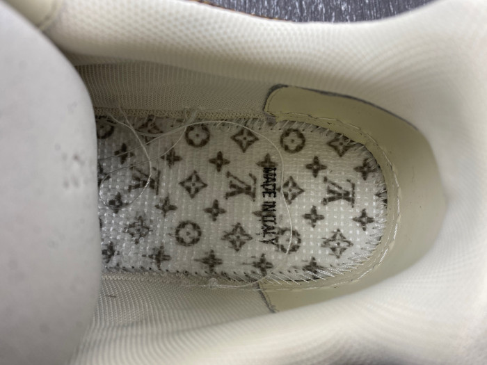 lv snekaers 106