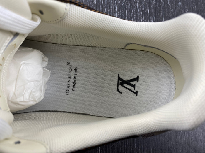 lv snekaers 106