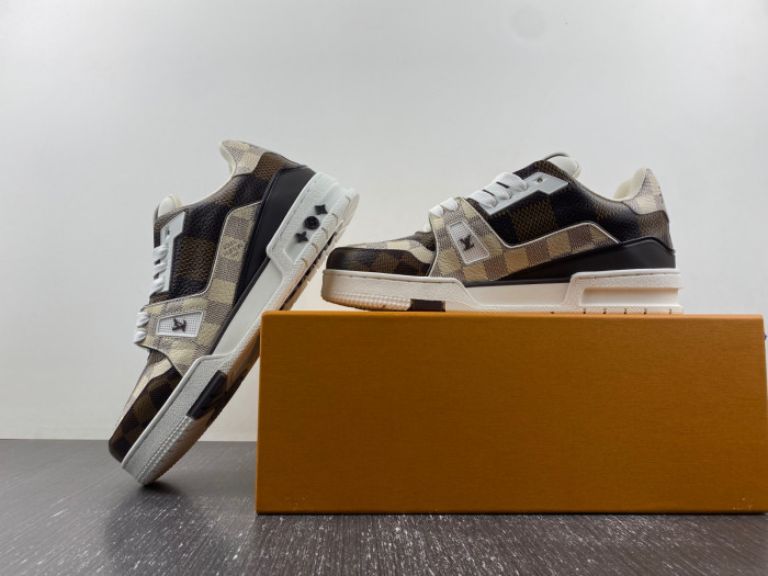 lv snekaers 106