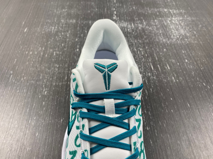 nike kobe 8 protro radiant emerald-fq3549-101