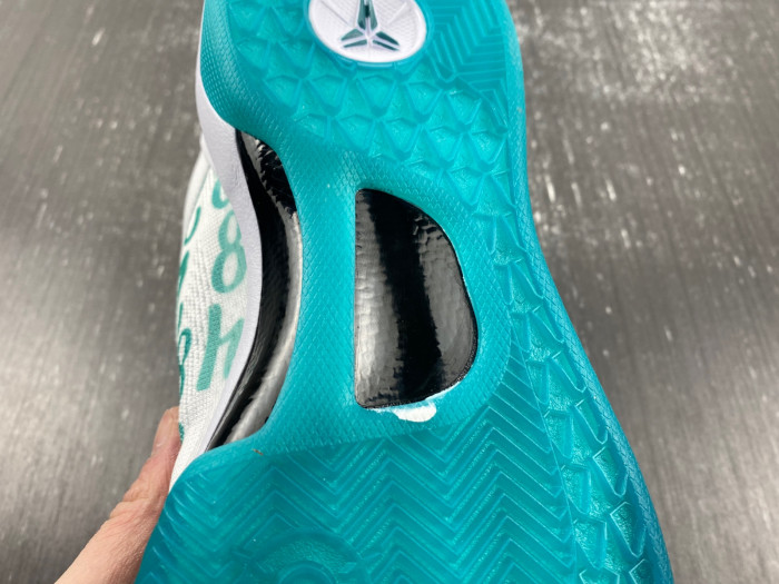 nike kobe 8 protro radiant emerald-fq3549-101