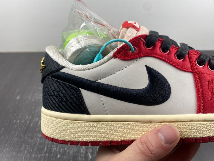 jordan 1 retro low og trophy room home-fn0432-017