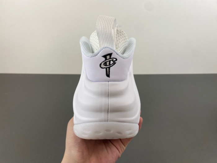Nike Air Foamposite One “Triple White”-HJ5195-100