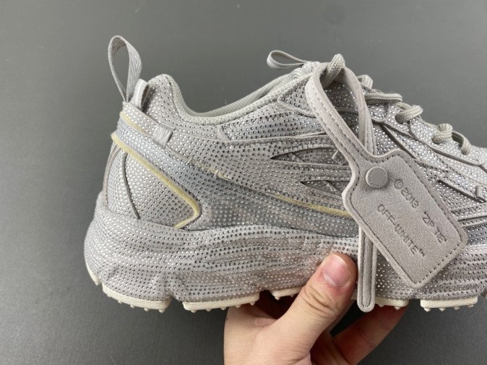 OFF-WHITE OW-61