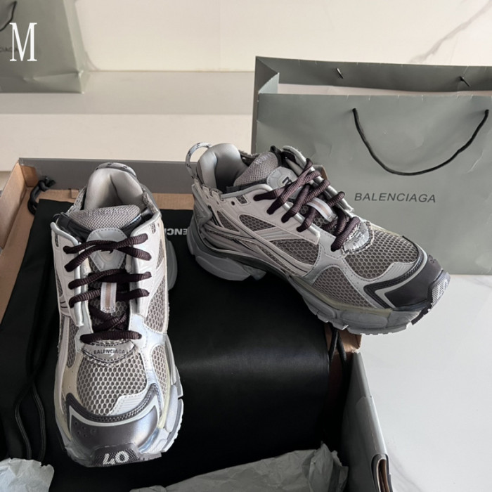 SNEAKER RUNNER 39