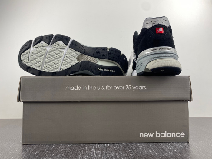 new balance 990v3 black white-m990bs3
