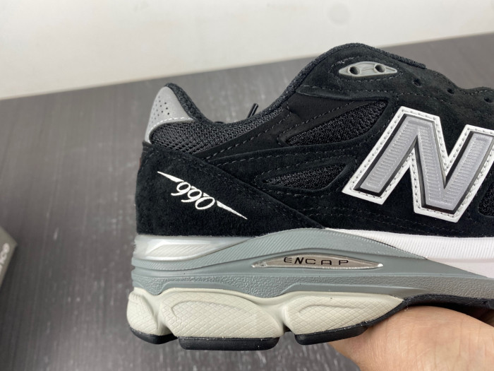 new balance 990v3 black white-m990bs3