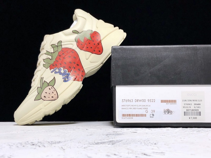 g**i rhyton vintage trainer sneaker 576963 drw00 9522