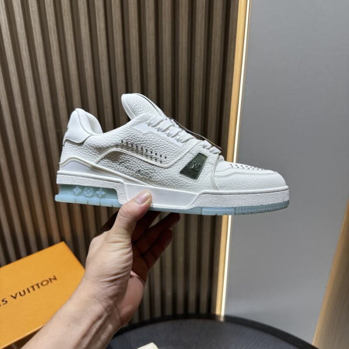 LV snekaers 214