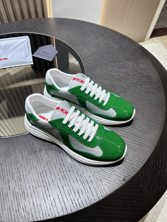 Prada 030