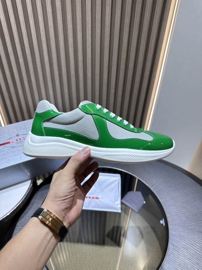 Prada 030