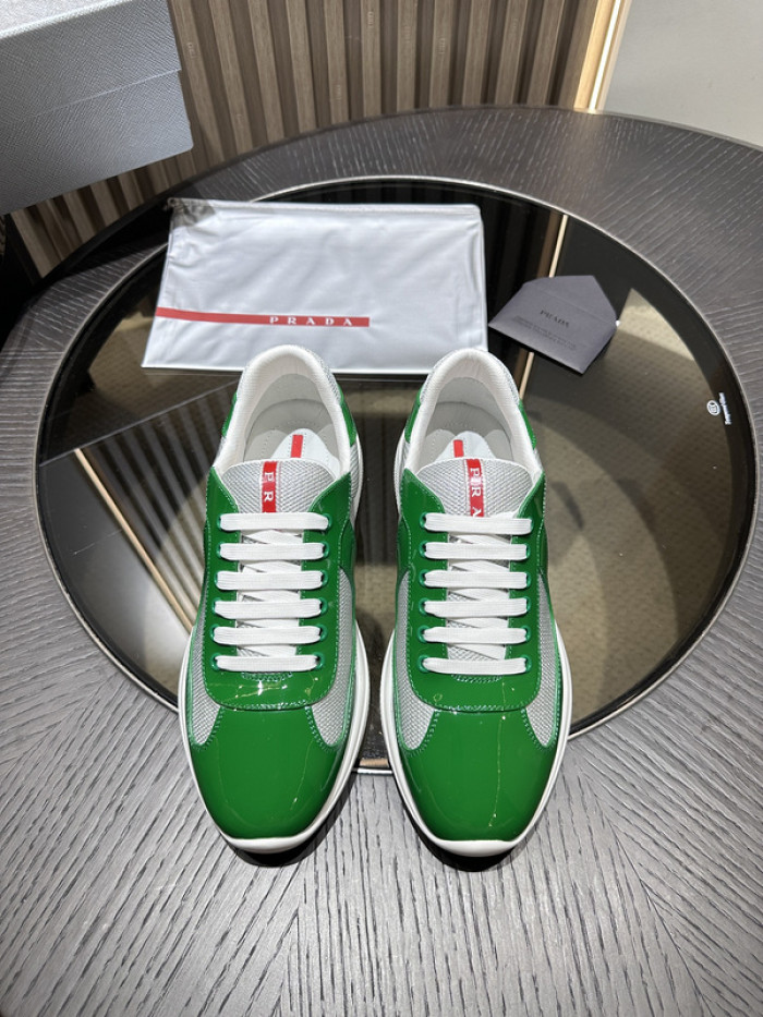 Prada 030