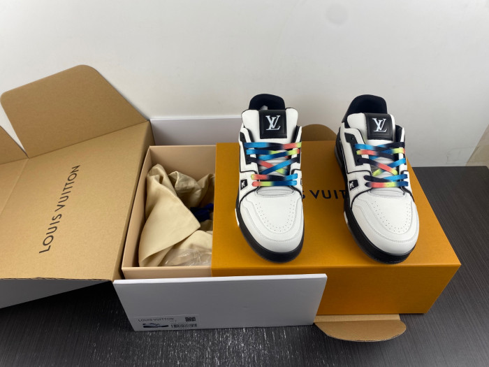 lv snekaers 95
