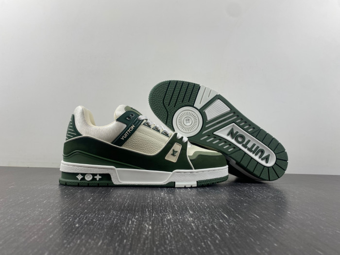 lv snekaers 100