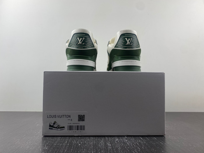 lv snekaers 100