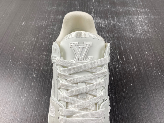 lv snekaers 87