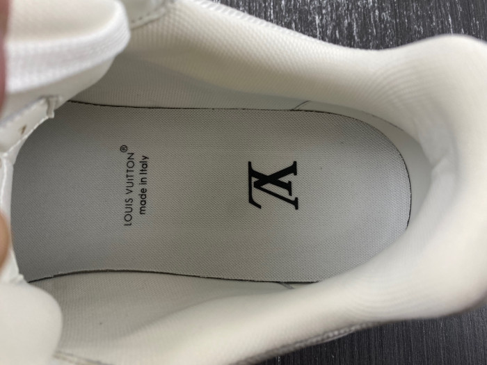 lv snekaers 87