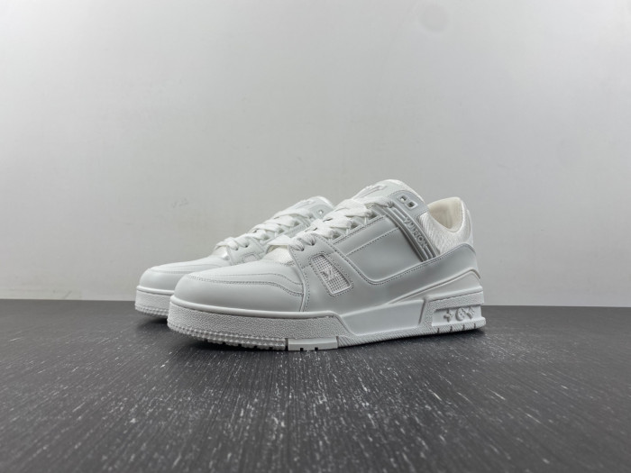 lv snekaers 87