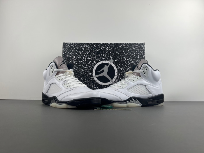 Air Jordan 5 Retro "White and Black"-DD0587-110