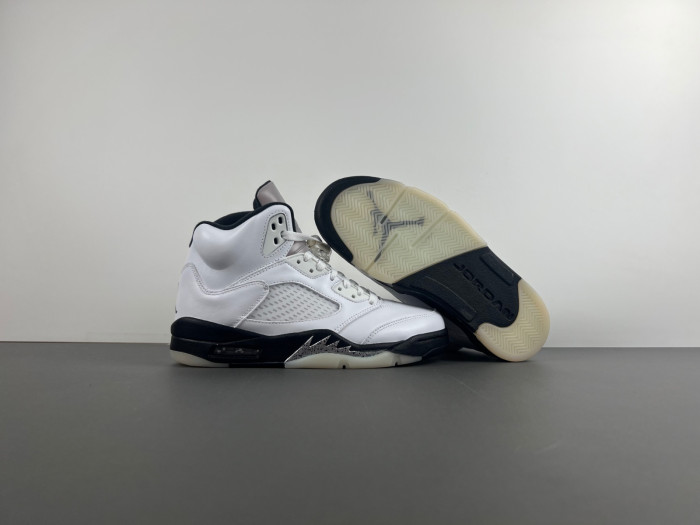 Air Jordan 5 Retro "White and Black"-DD0587-110