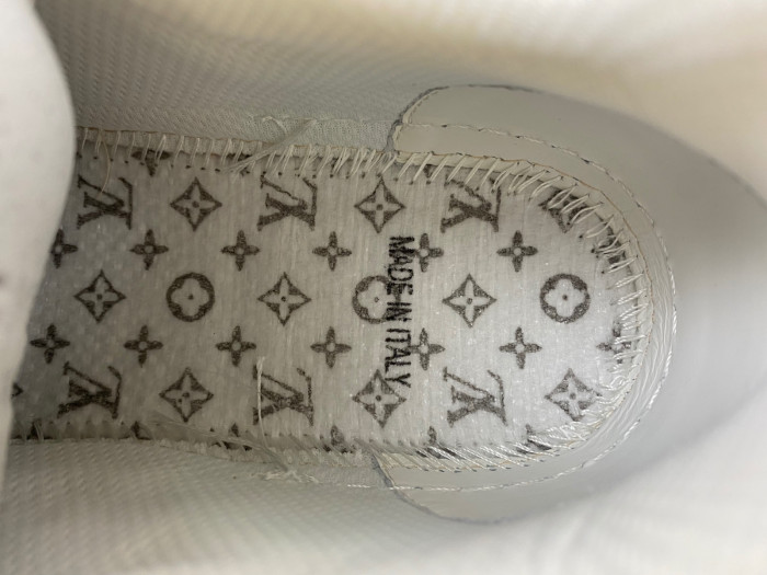 lv snekaers 85