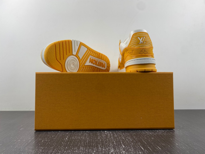 lv snekaers 85