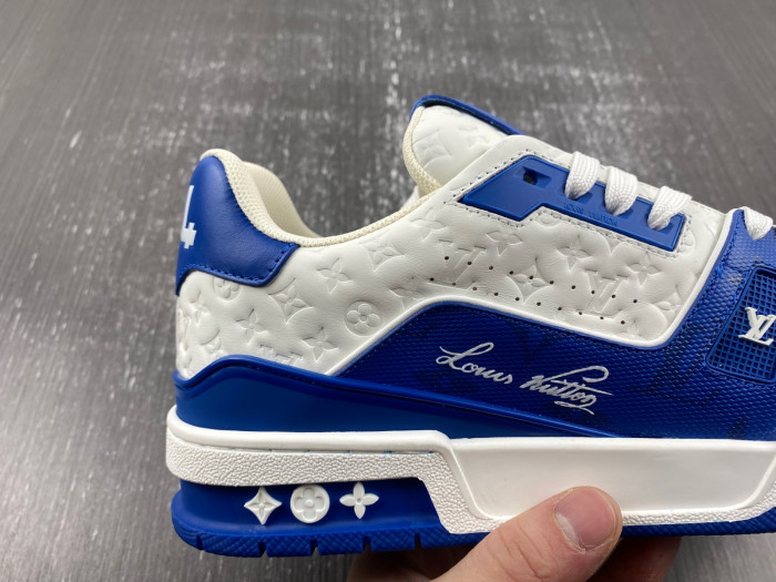 lv snekaers 102