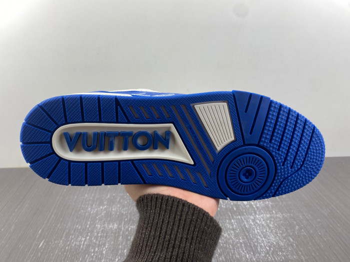 lv snekaers 102