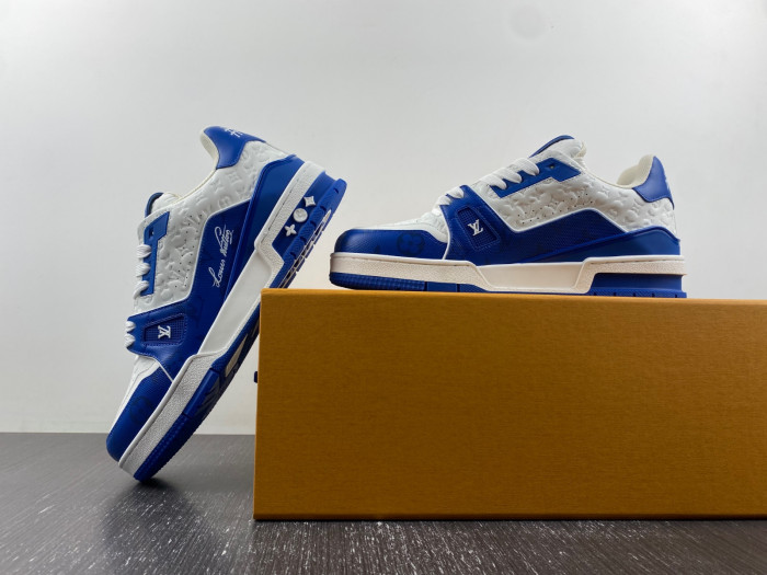 lv snekaers 102