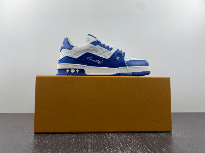 lv snekaers 102