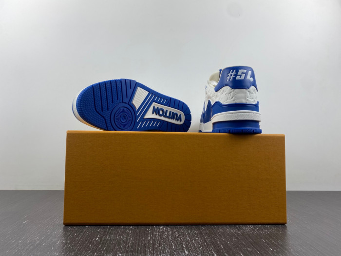 lv snekaers 102