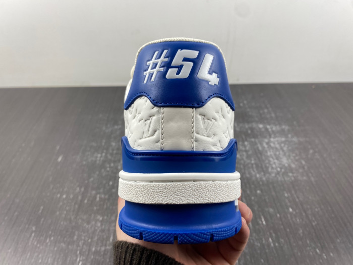 lv snekaers 102