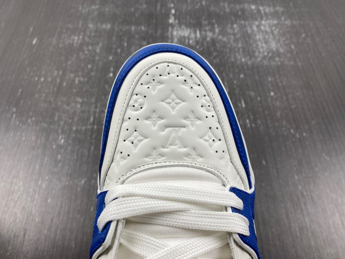 lv snekaers 102
