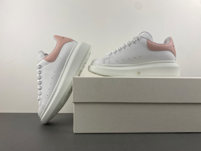 ALEXANDER MCQ70